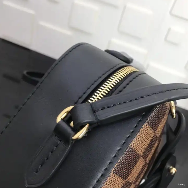 Bags 1906BL0001 LV 0812